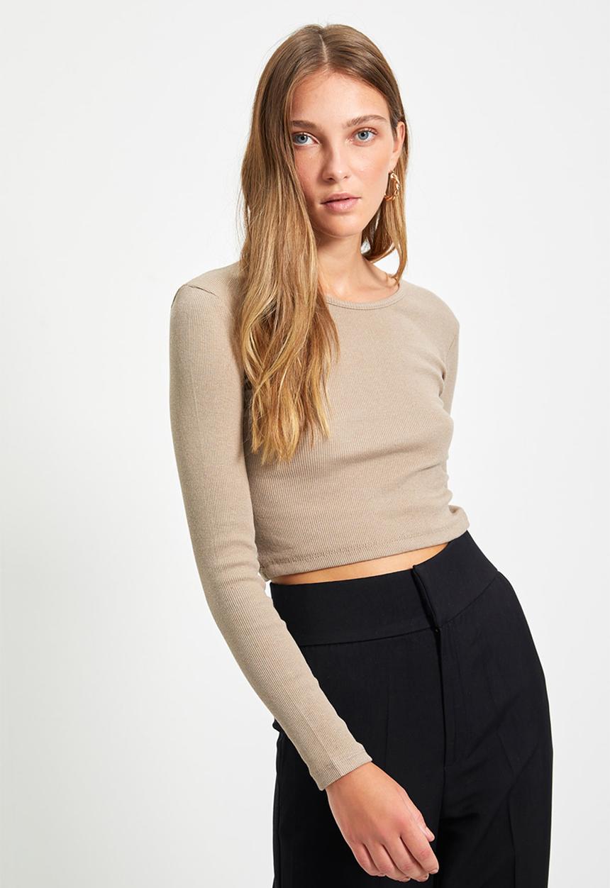 Trendyol - 2-Pack Fitted Wide Collar Corduroy Stretchy Crop Knitted Blouse - Brown/Beige