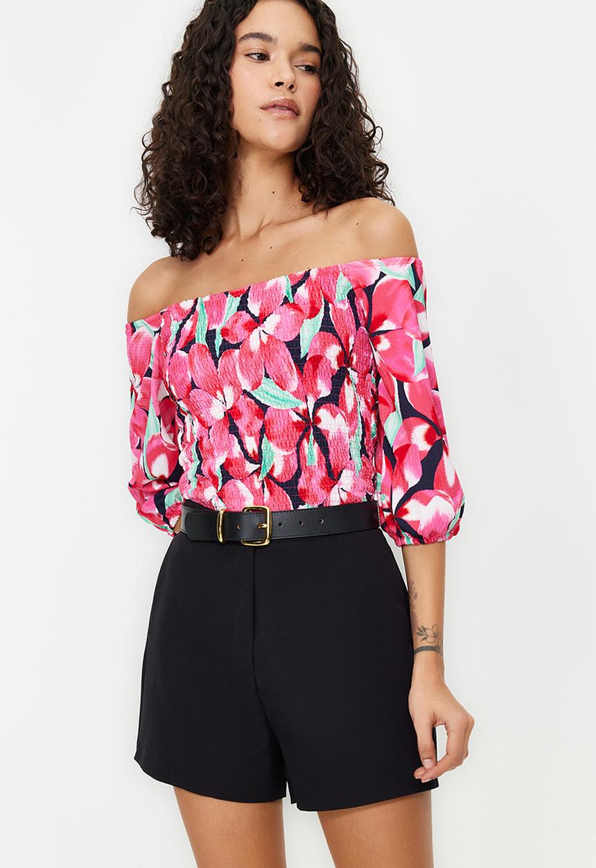 Trendyol - Printed Gimped Carmen Collar Three Quarter Sleeve Crepe/Texture Knitted Blouse - Pink