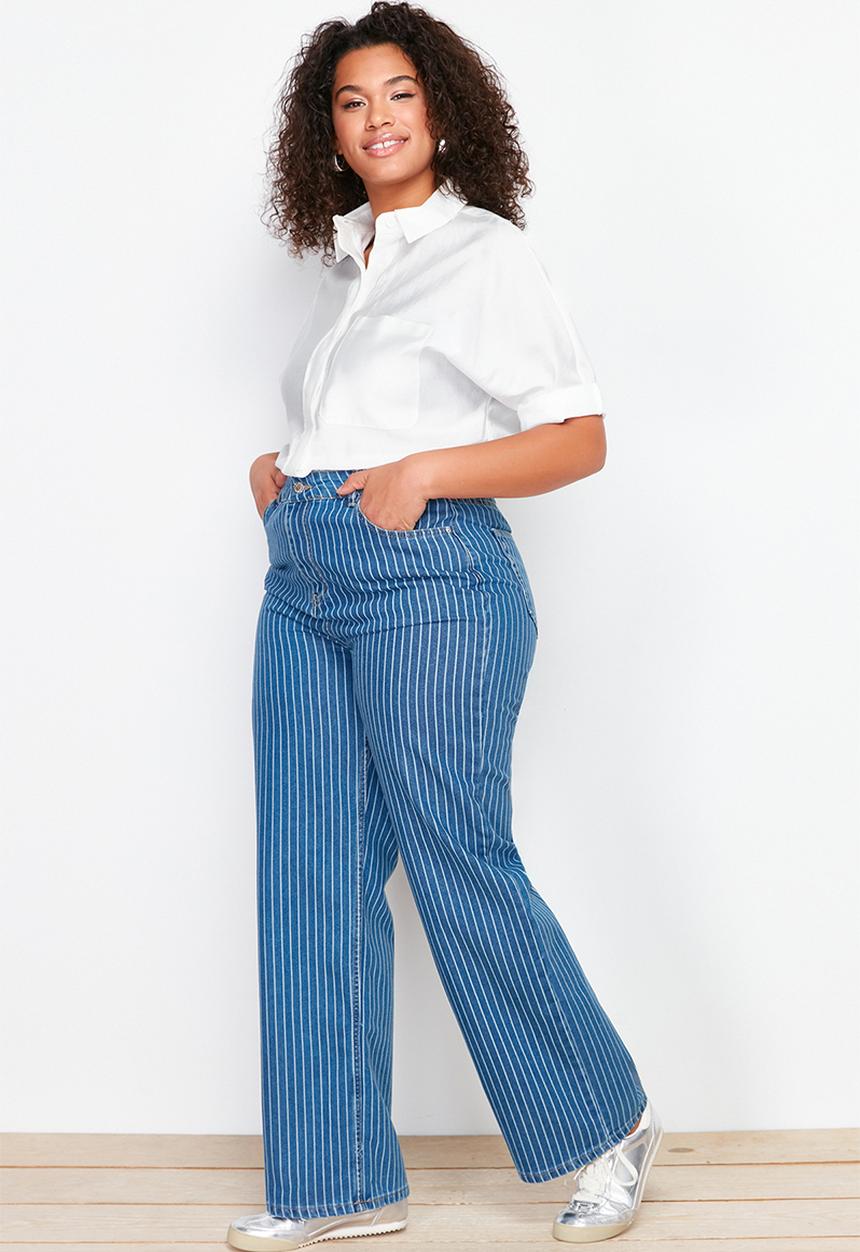Trendyol - Plus Striped Wide Cut Jeans - Dark Blue