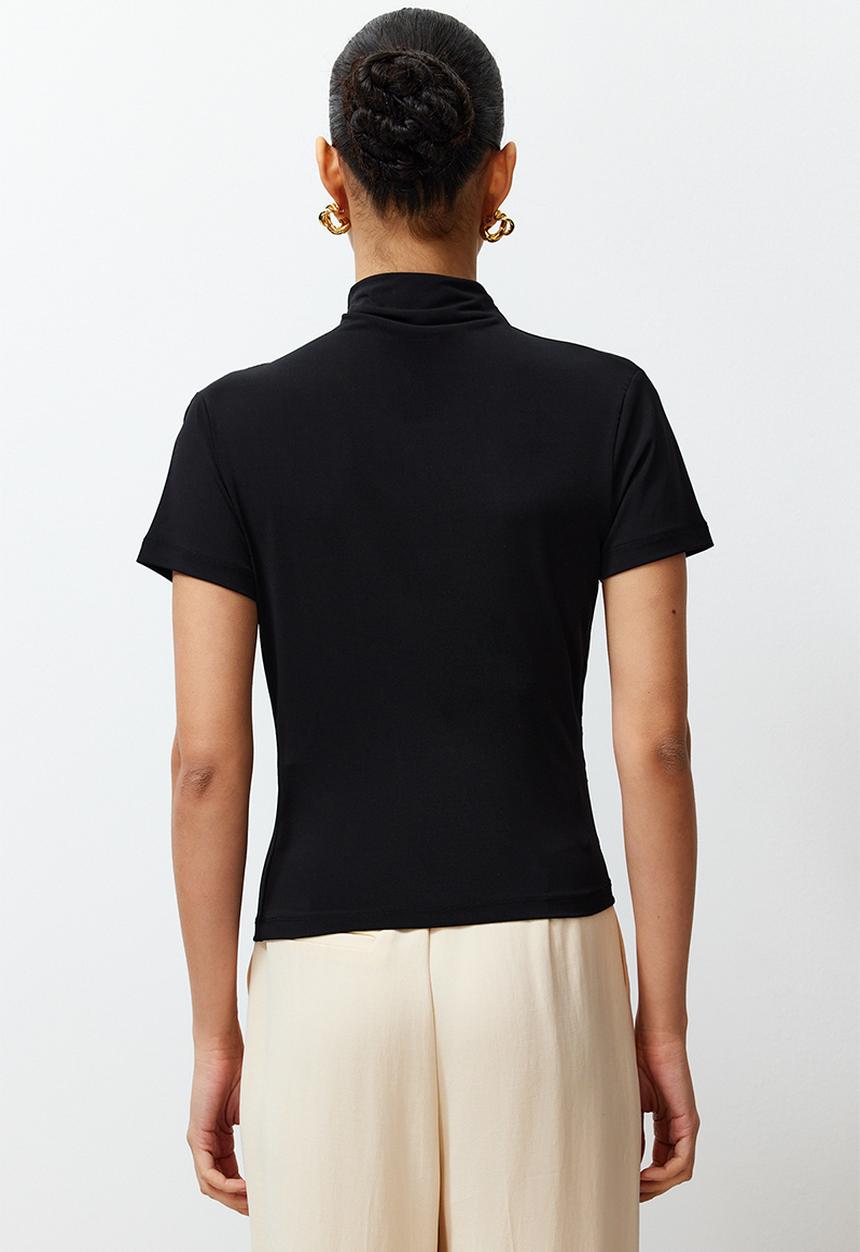 Trendyol - Shirring/Drape Detailed Fitted Stand Collar Stretch Knitted Blouse - Black