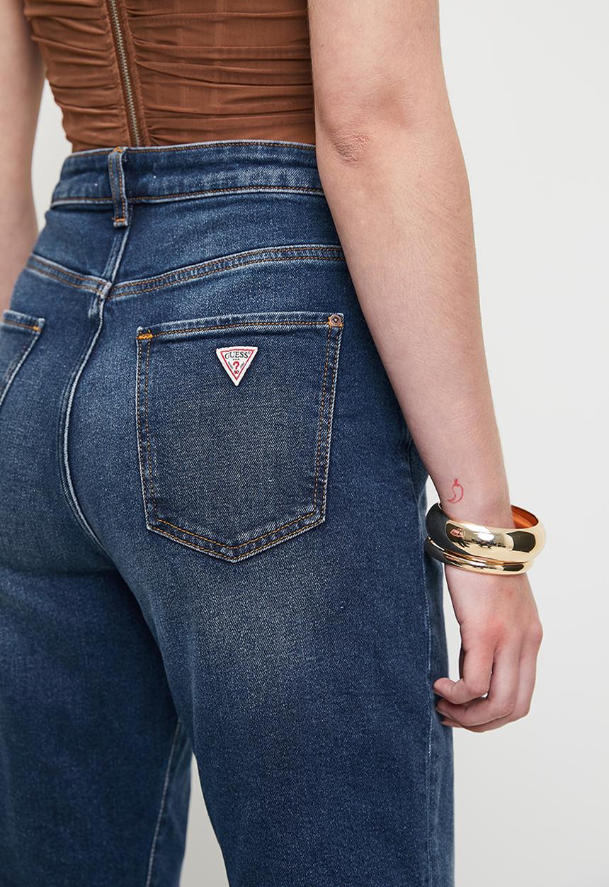 GUESS - High Rise Mom Jean - Mid Wash