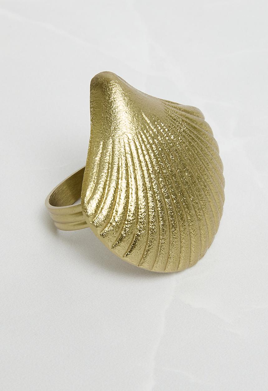 Sixth Floor - Shelly Napkin Rings set of 4 - Gold