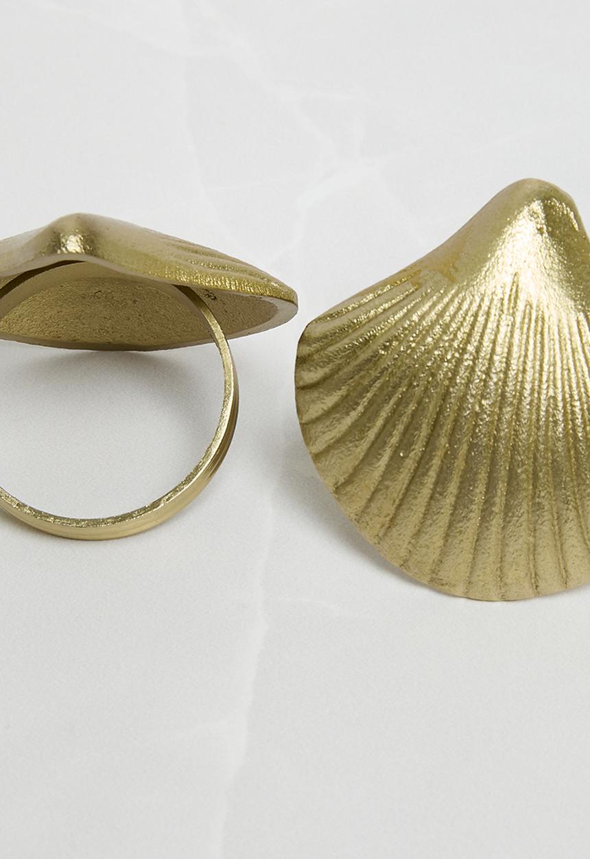 Sixth Floor - Shelly Napkin Rings set of 4 - Gold