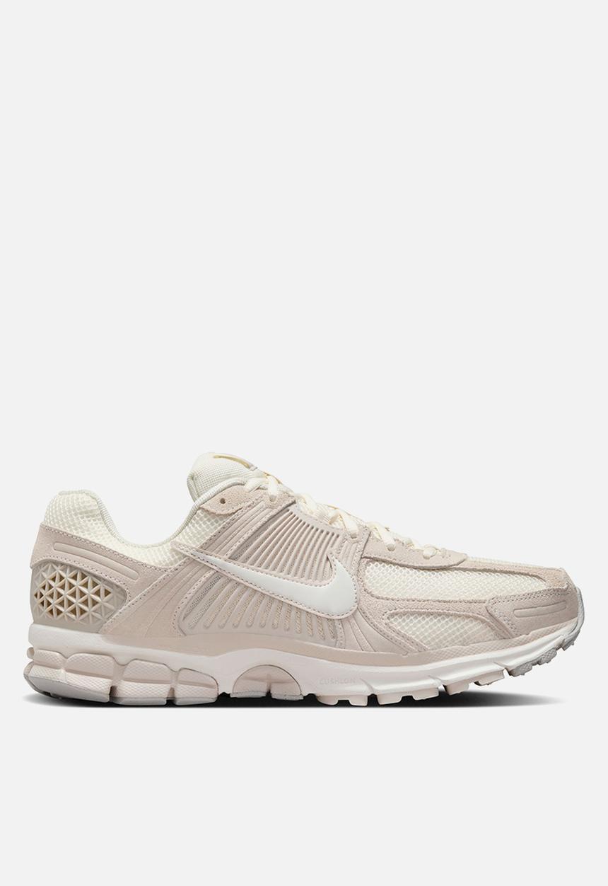 Nike - Zoom vomero 5