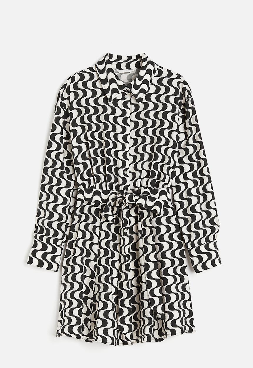 H&M - Tie-belt shirt dress - black/patterned