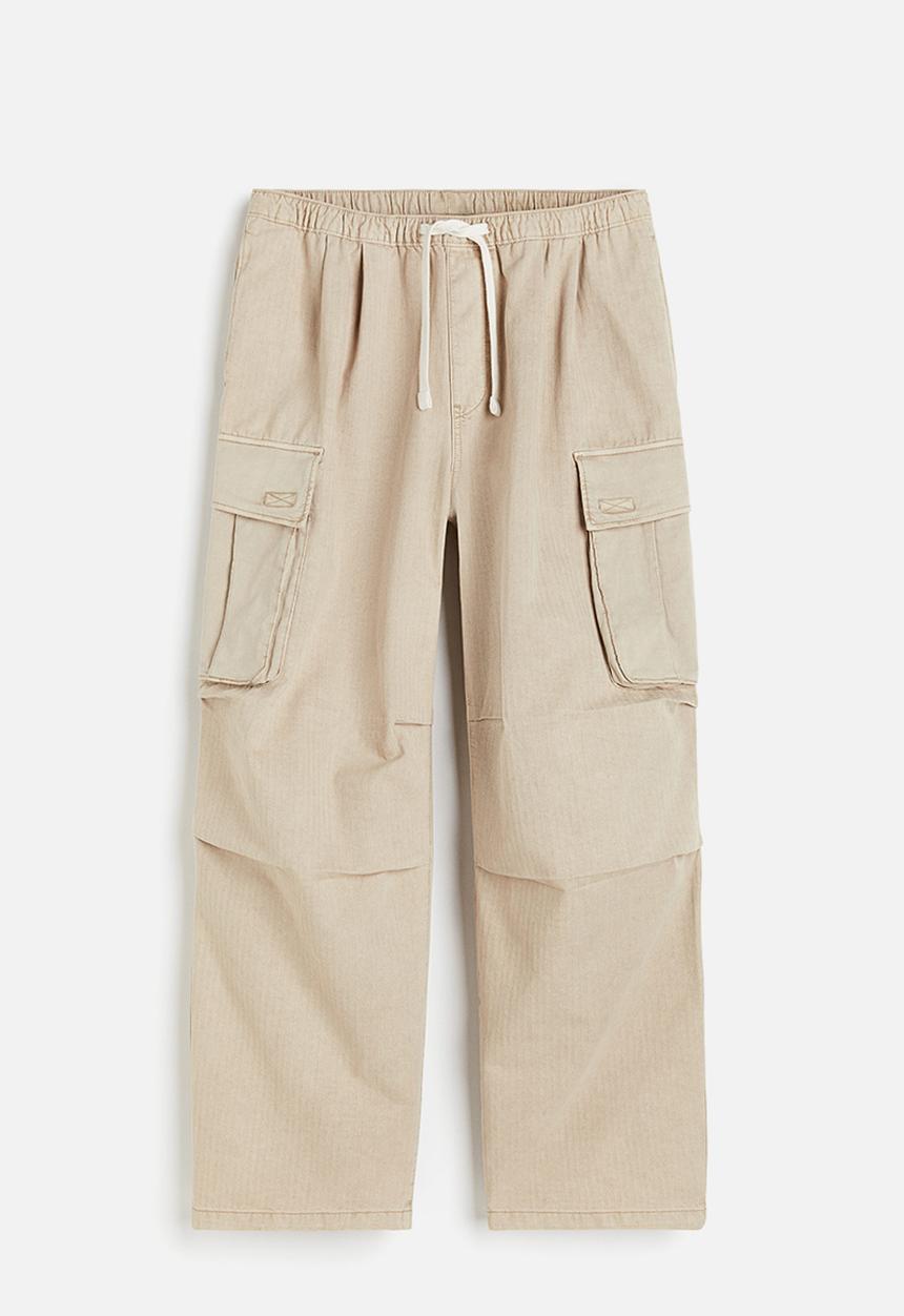 H&M - Loose fit cargo trousers - beige