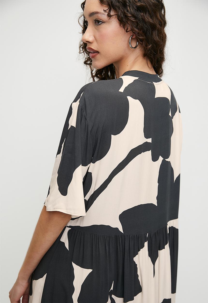 Superbalist - Printed midi babydoll dress - bold all over mono floral