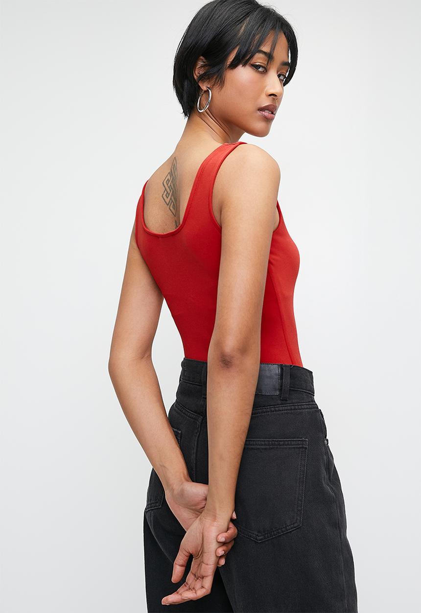 Superbalist - Square neck bodysuit - red