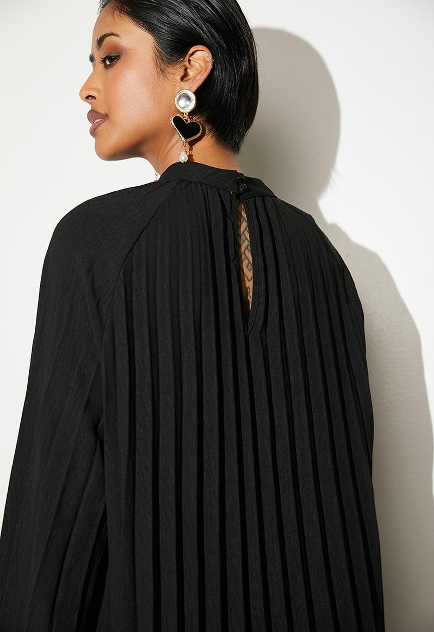 VELVET - Pleated trapeze maxi dress - black