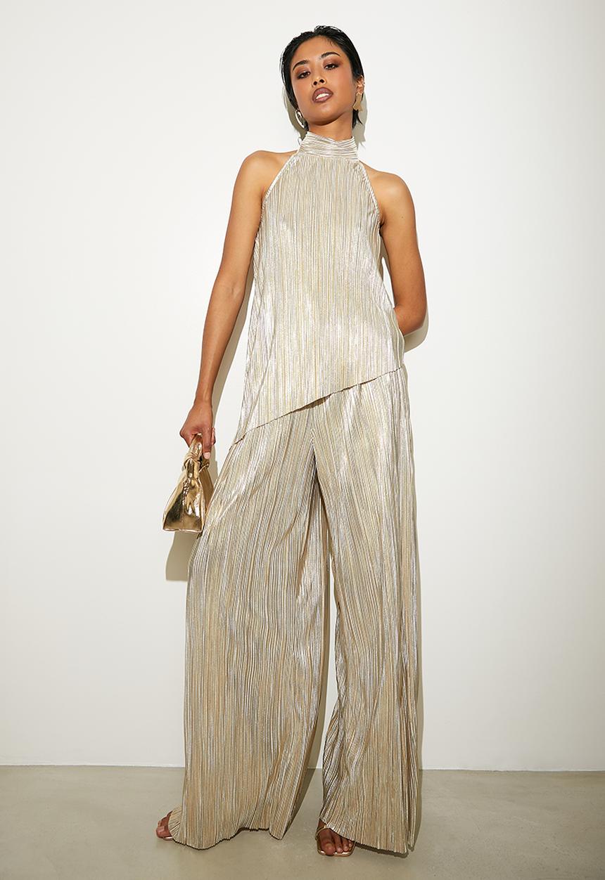 VELVET - Co-ord plisse grown on neck shell - gold 
