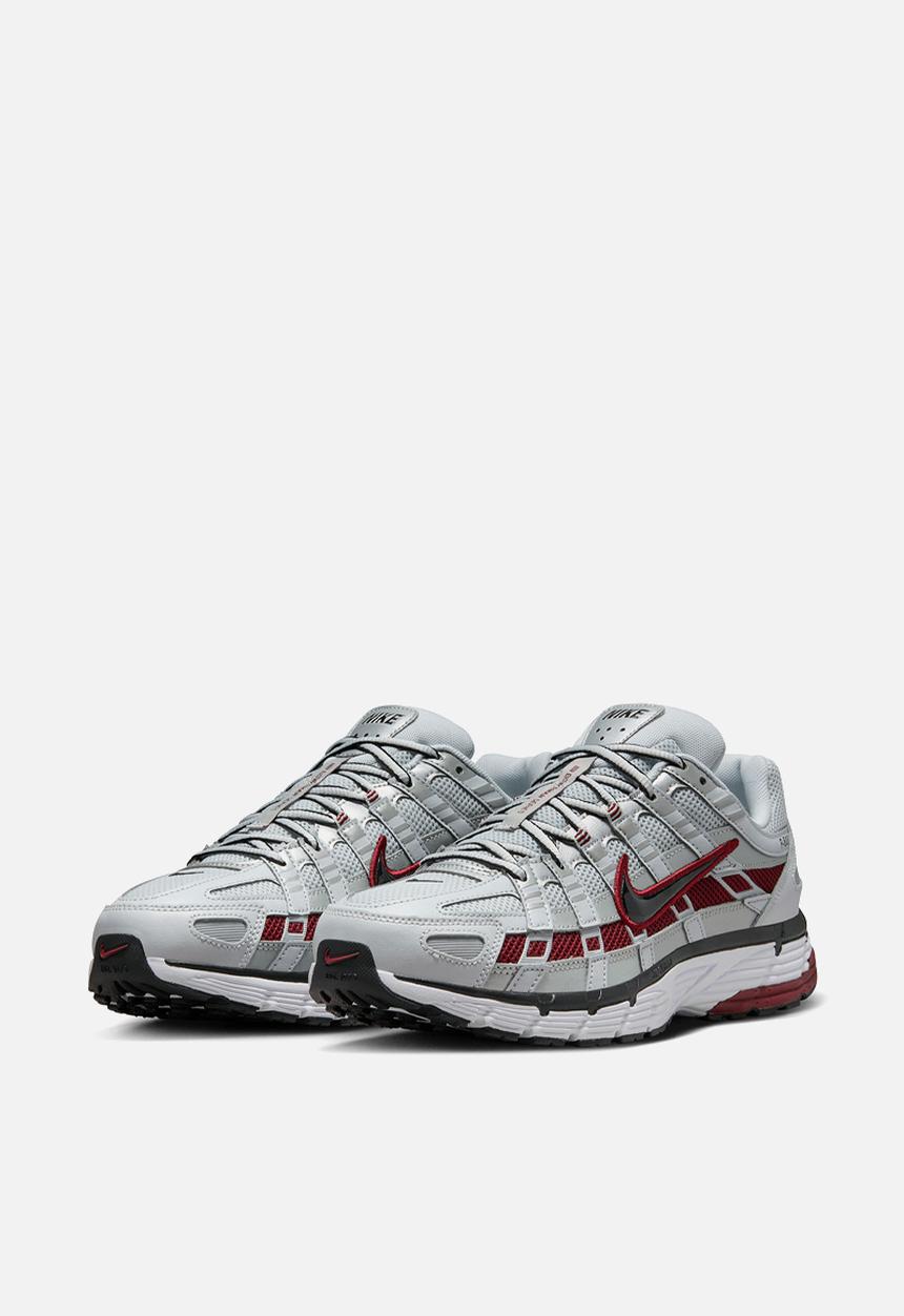 Nike - P-6000