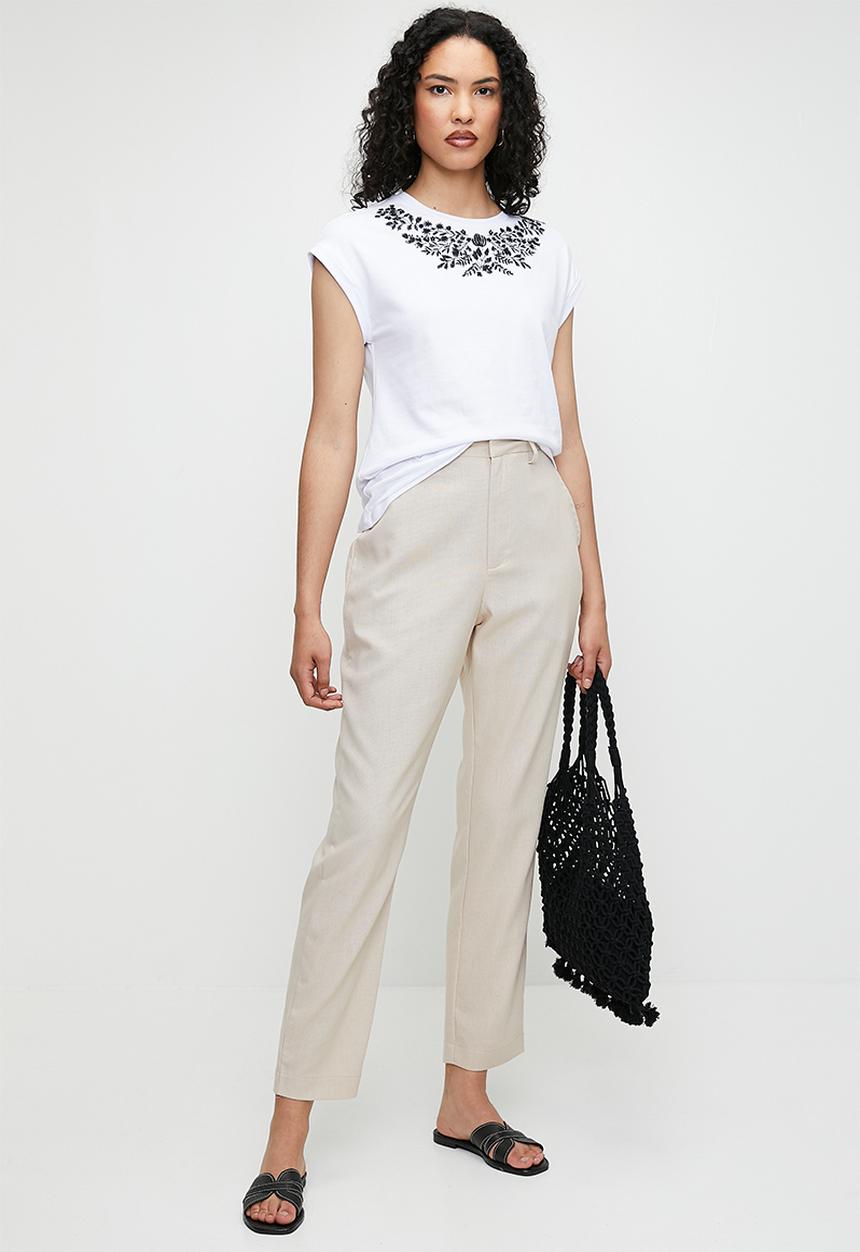 edit - Embroidered tee - white