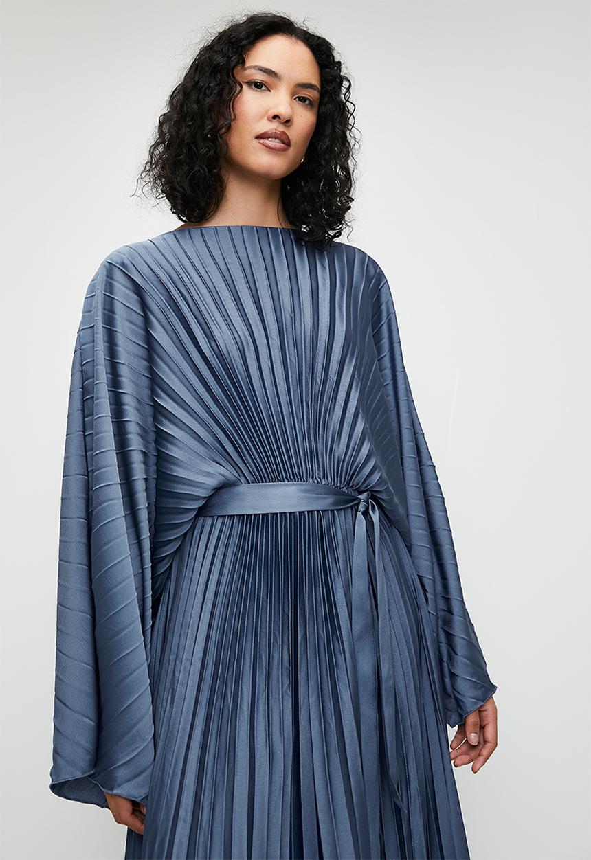 edit - Pleated dolman sleeve with tie dress - mid blue