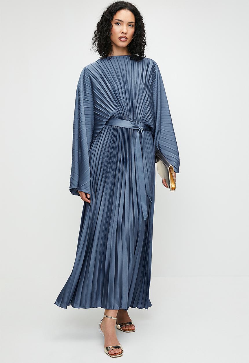 edit - Pleated dolman sleeve with tie dress - mid blue