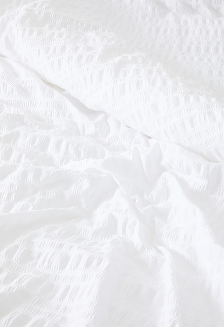 Sixth Floor - Seersucker quilt - White