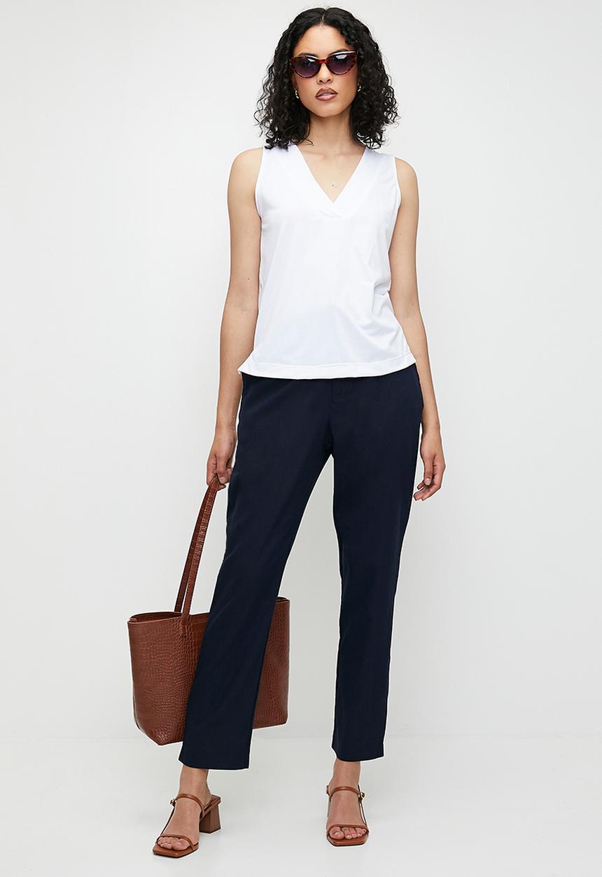 edit - V- Neck Vest - White