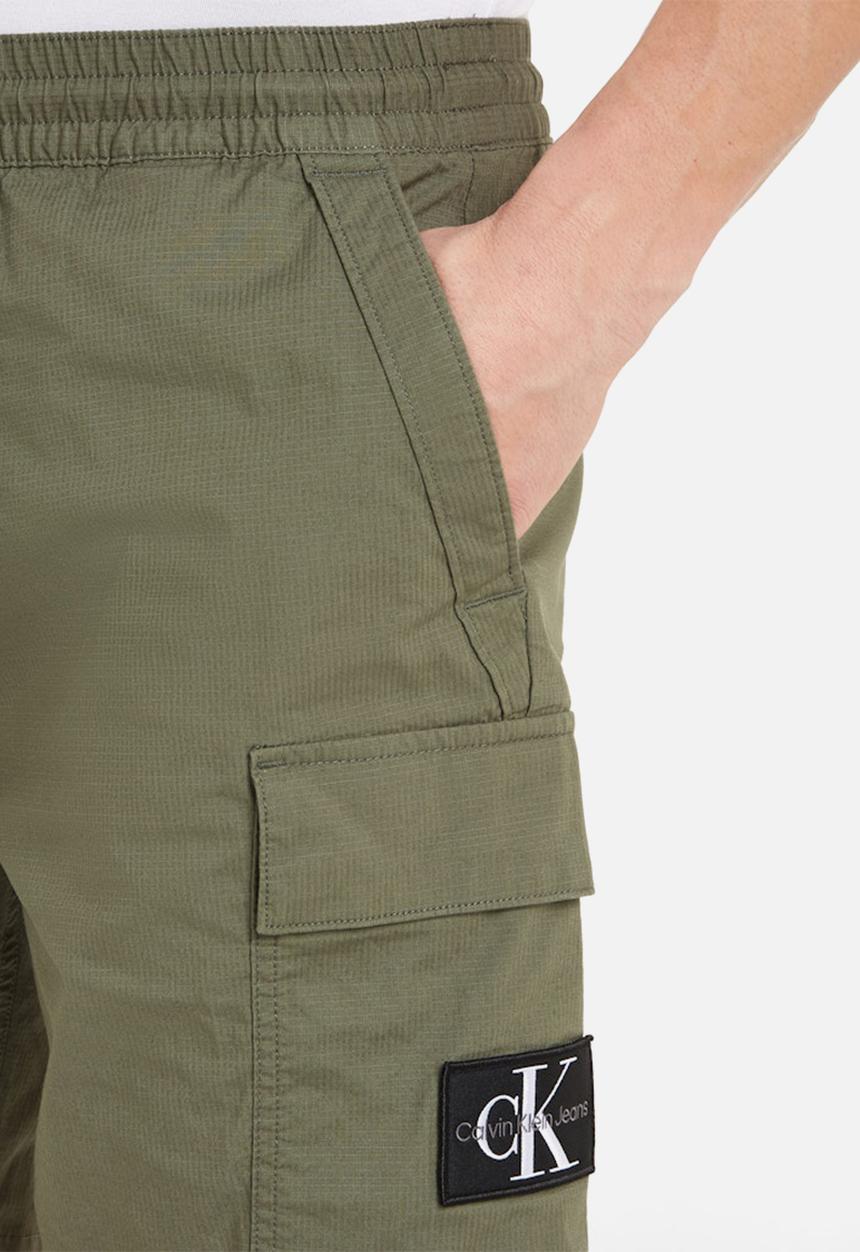 Calvin Klein - Washed Cargo Short - Dusty Olive