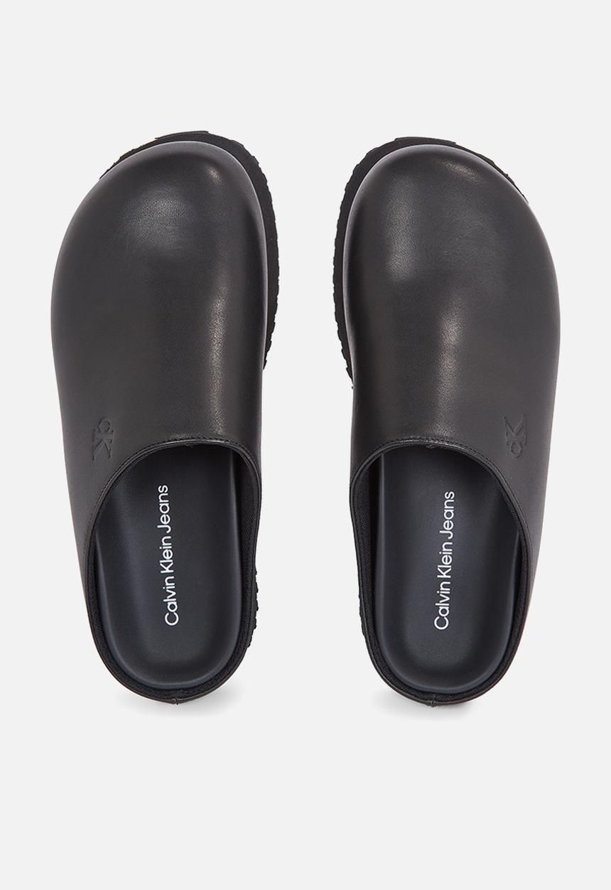 Calvin Klein - Close toe flatform - triple black
