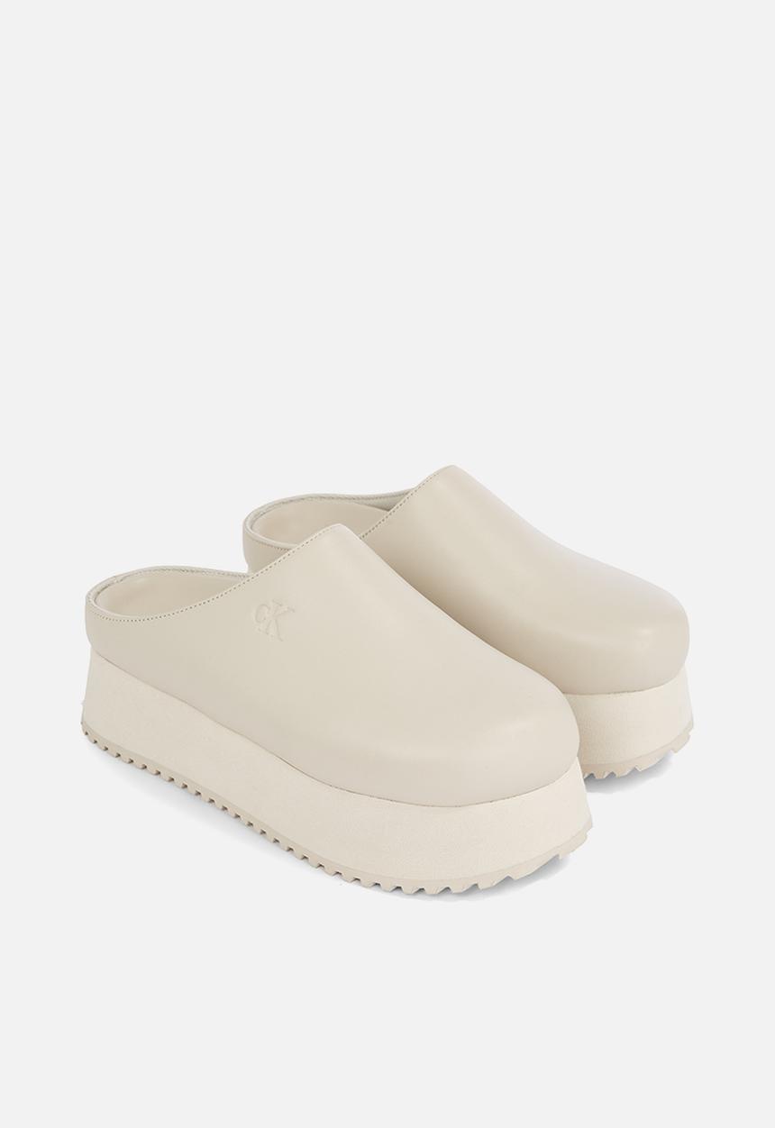 Calvin Klein - Close toe flatform - triple eggshell