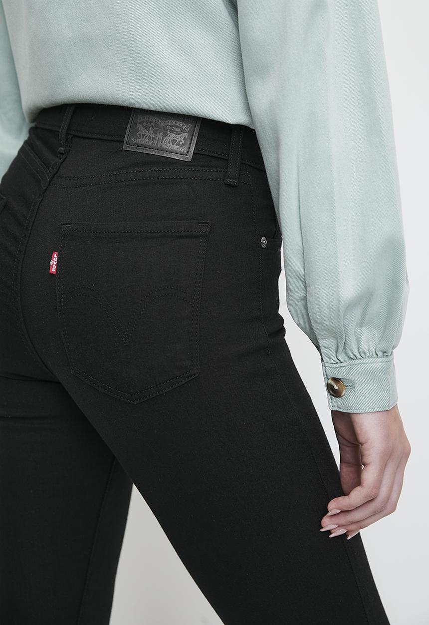 Levi’s® - Curvy Skinny - Soft Black Za