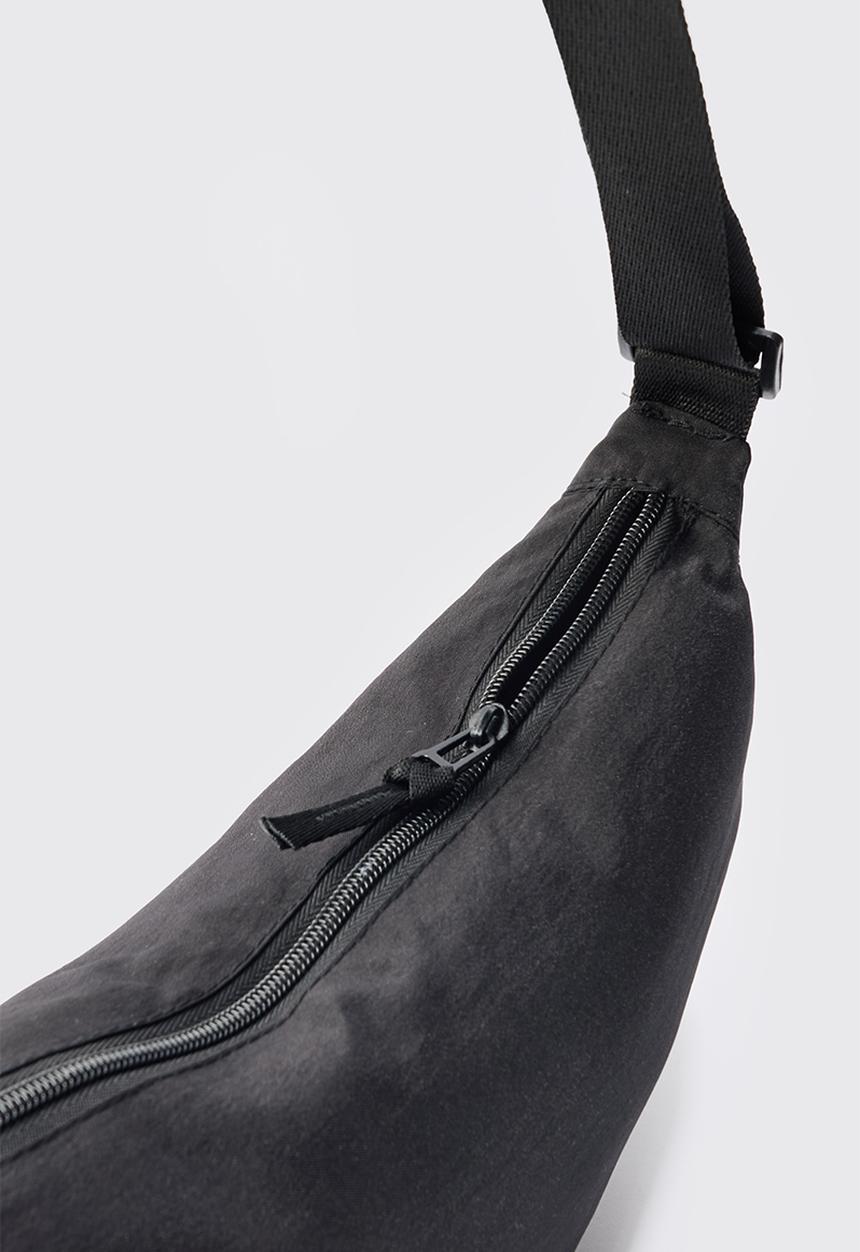 boohooMAN - Basic Nylon Cross Body Bag - black