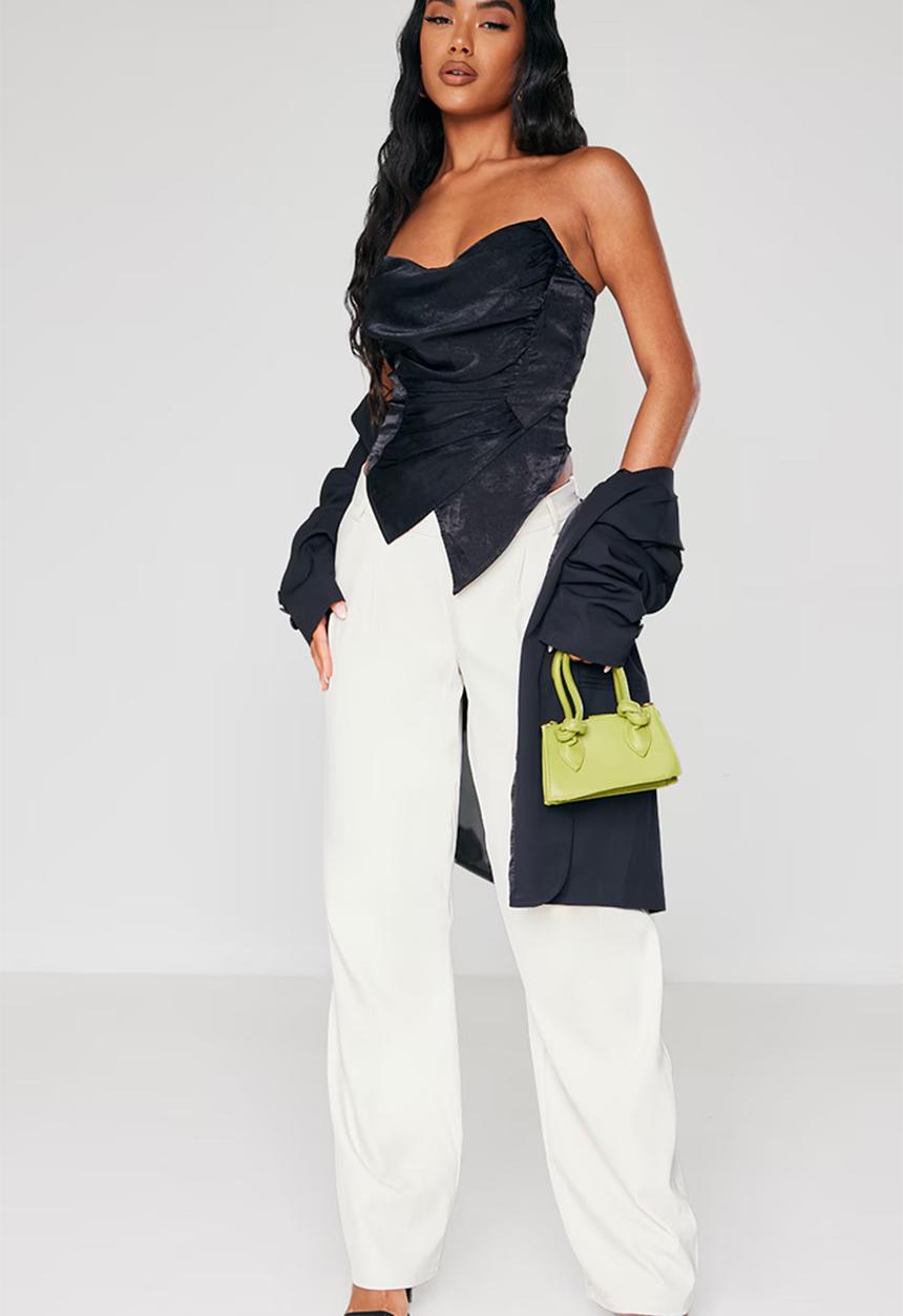 PrettyLittleThing - Hammered Satin Asymmetric Pointed Hem Corset - Black