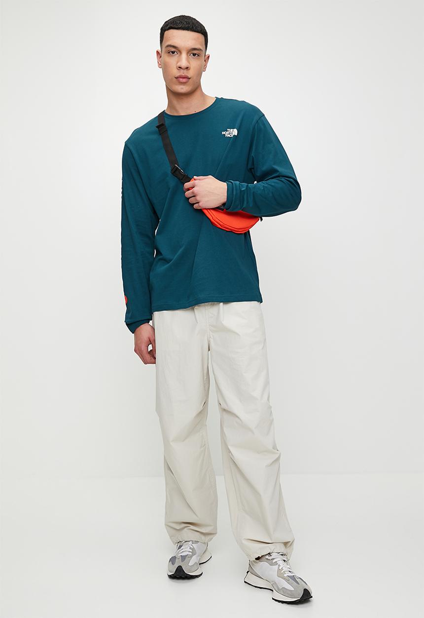 The North Face - M Long Sleeve Varsity Graphic - Midnight Petrol (1NO)