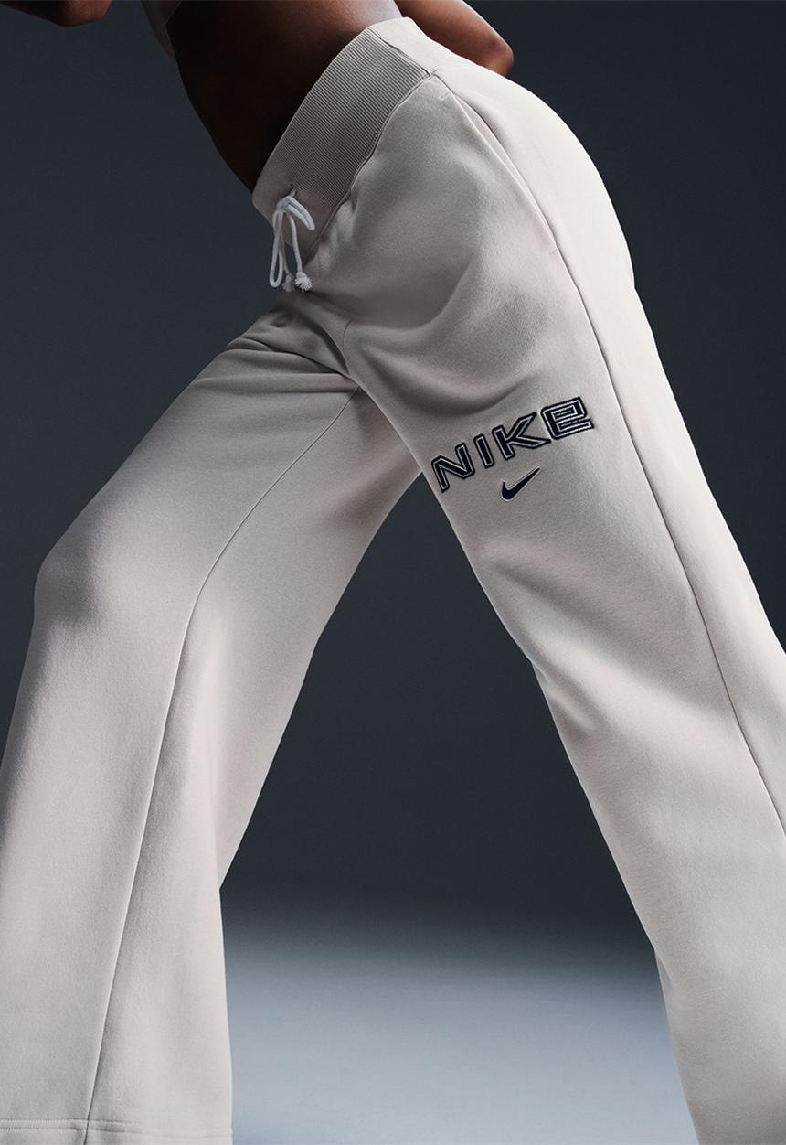 Nike - Nike Sportswear Phoenix Wide Pant - lt orewood brn