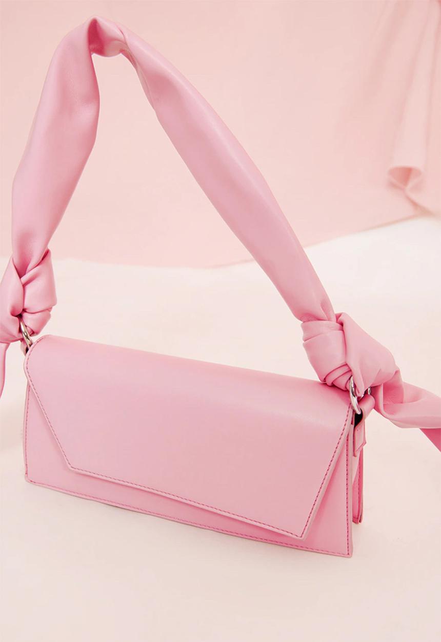 PrettyLittleThing - Angled flap knot handle shoulder bag - pink 