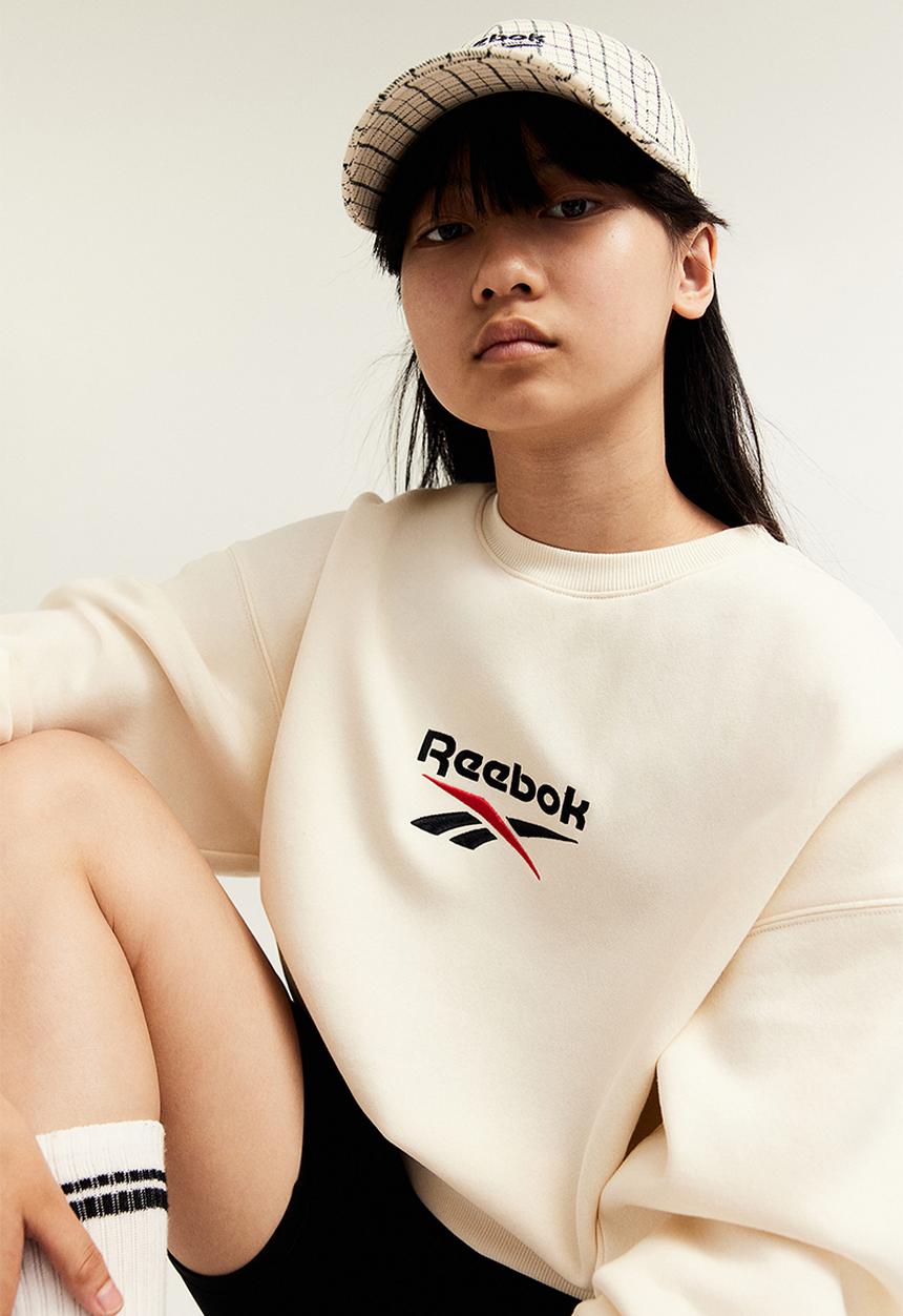 H&M - Reebok X H&M: Oversized sweatshirt - white/reebok