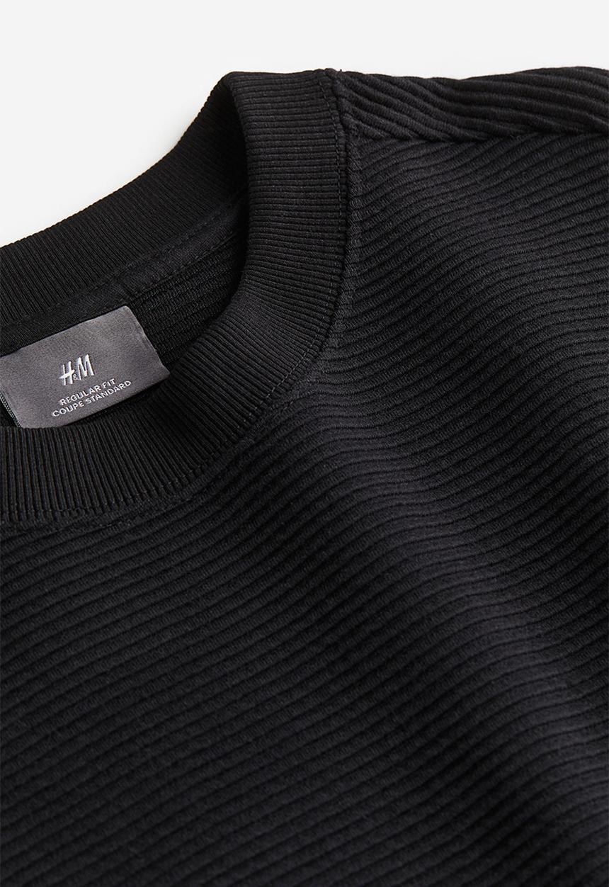 H&M - Regular fit ribbed sweatshirt - black