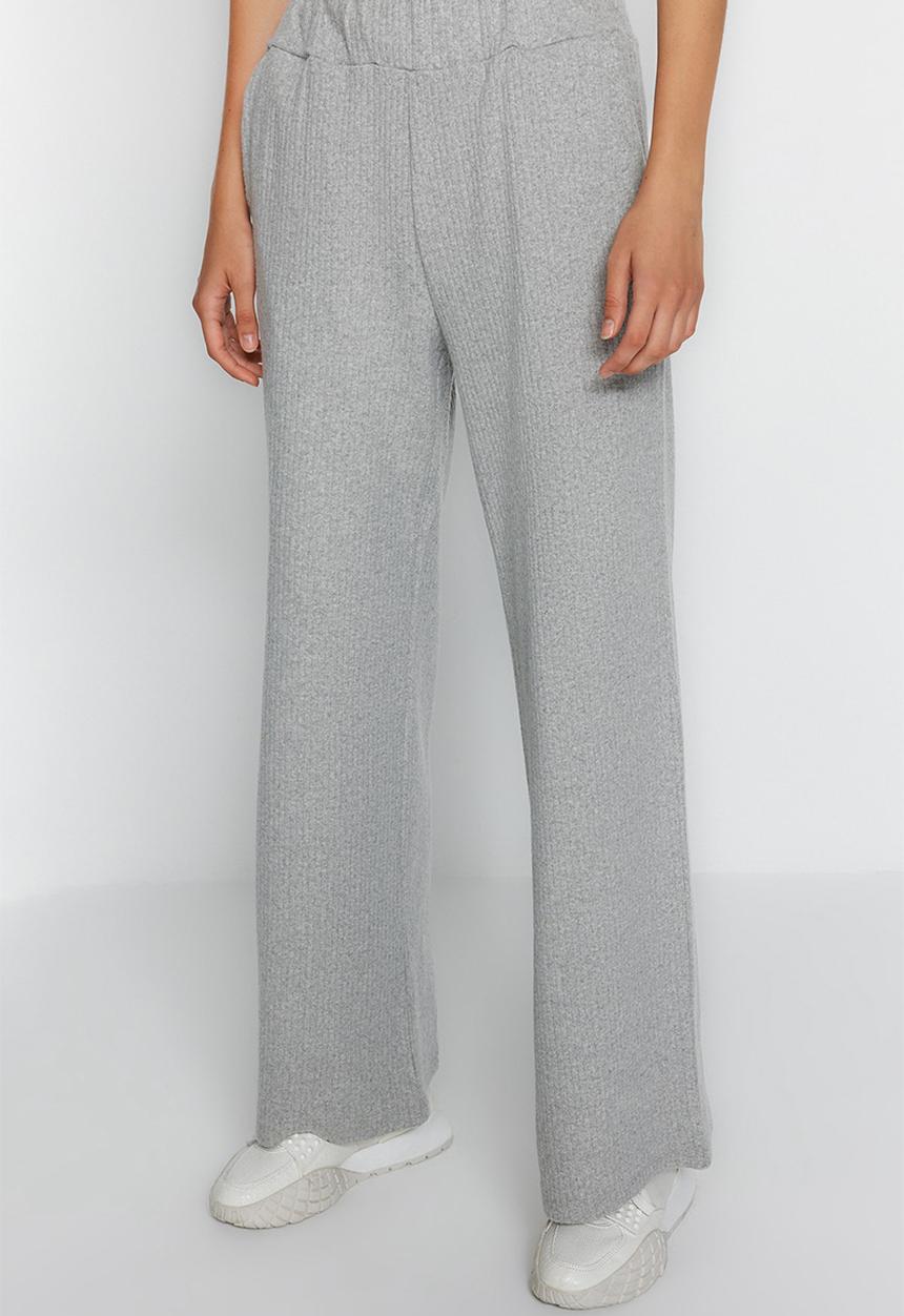 Trendyol - Wide Leg/Relaxed Fit Ribbed Knitted Sweatpants - Gray 