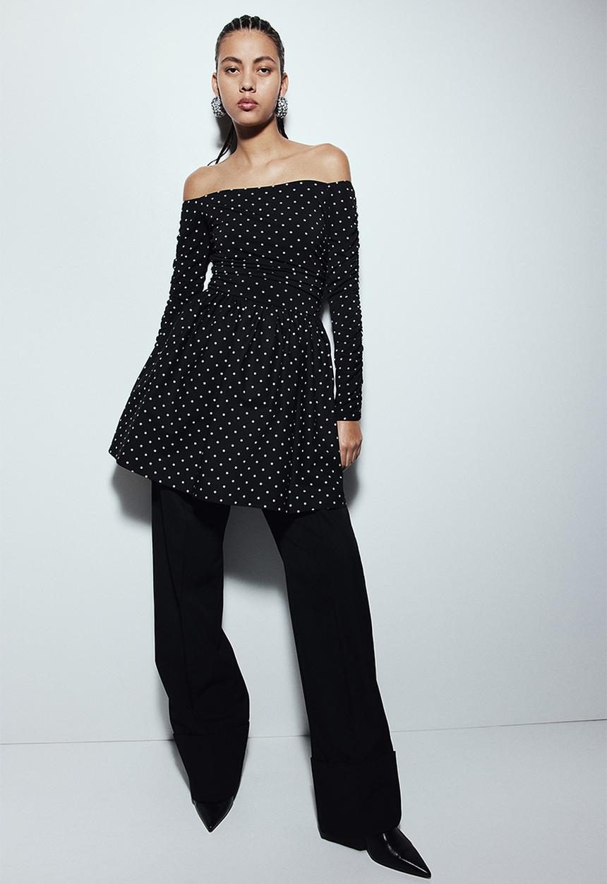 H&M - Gathered off-the-shoulder dress - black spotted