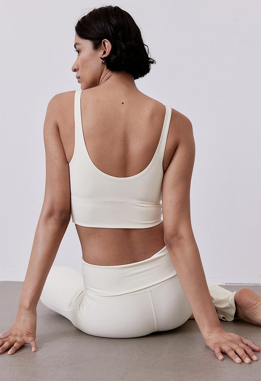 H&M - Softmove™ medium support sports bra - cream