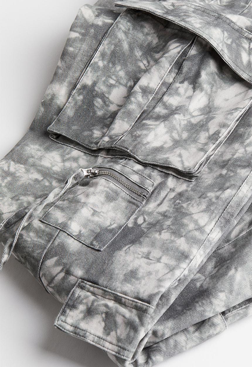 H&M - Twill cargo trousers - grey tie-dye
