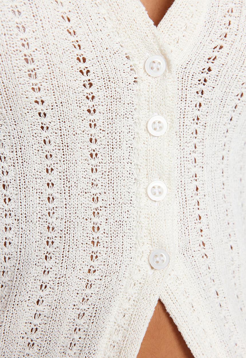 Trendyol - Fitted knit shirt - ecru