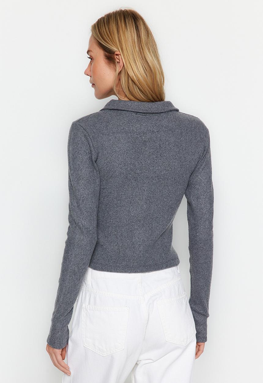 Trendyol - Button detail fitted crop ribbed stretch knitted top - anthracite