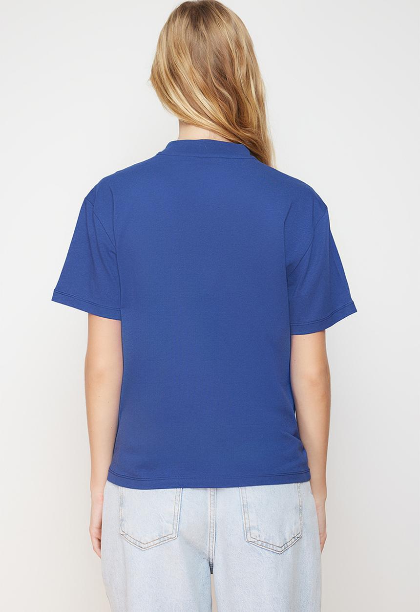 Trendyol - 100% cotton basic high neck knitted t-shirt - indigo 