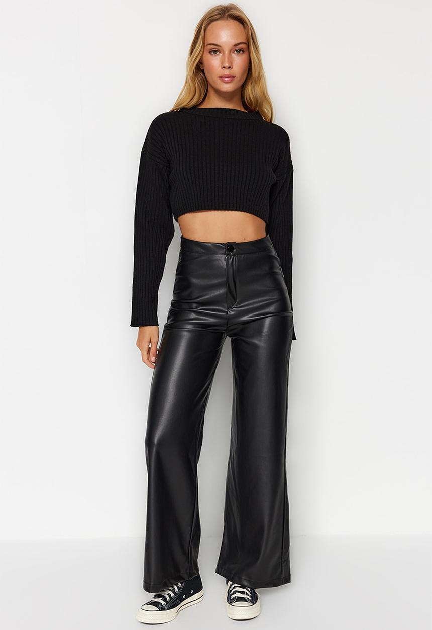 Trendyol - Faux leather wide leg pocket detailed knitted trousers - black 