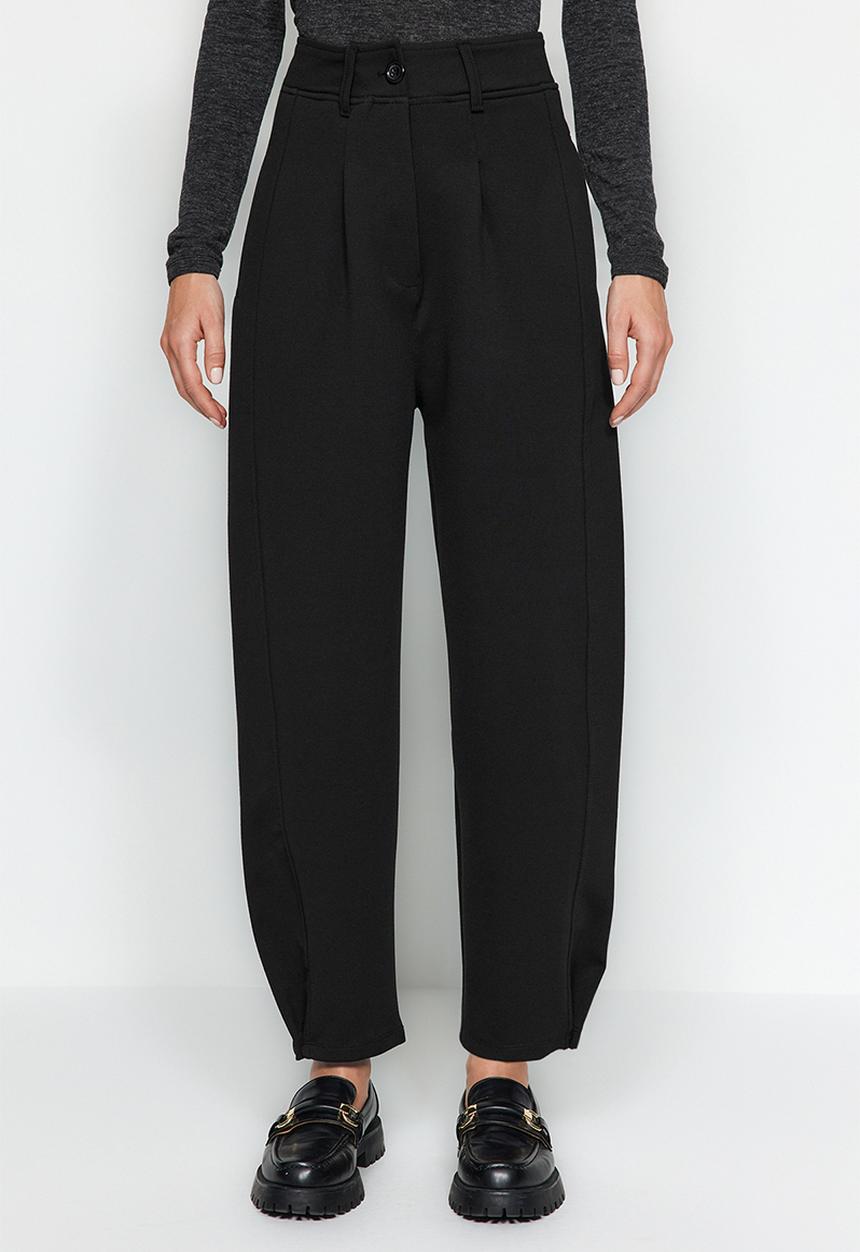Trendyol - Pleated wide high waist carrot fit interlock knitted pants - black