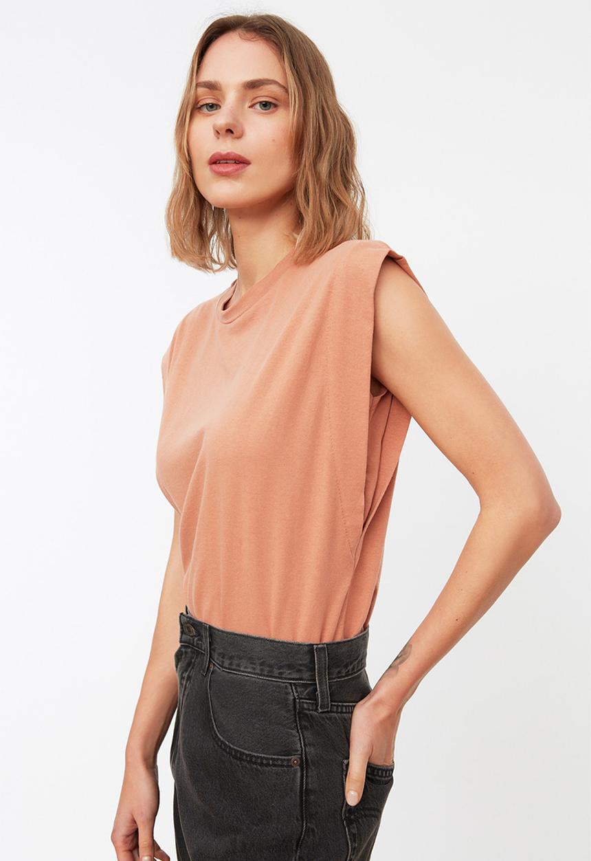 Trendyol - Padded basic crew neck knitted t-shirt - salmon