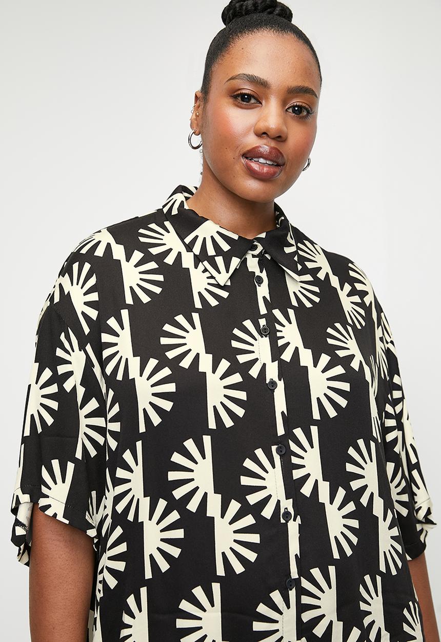 Me&B - Plus The Essential Boxy Shirt In Sun Stripe - Sunstripe
