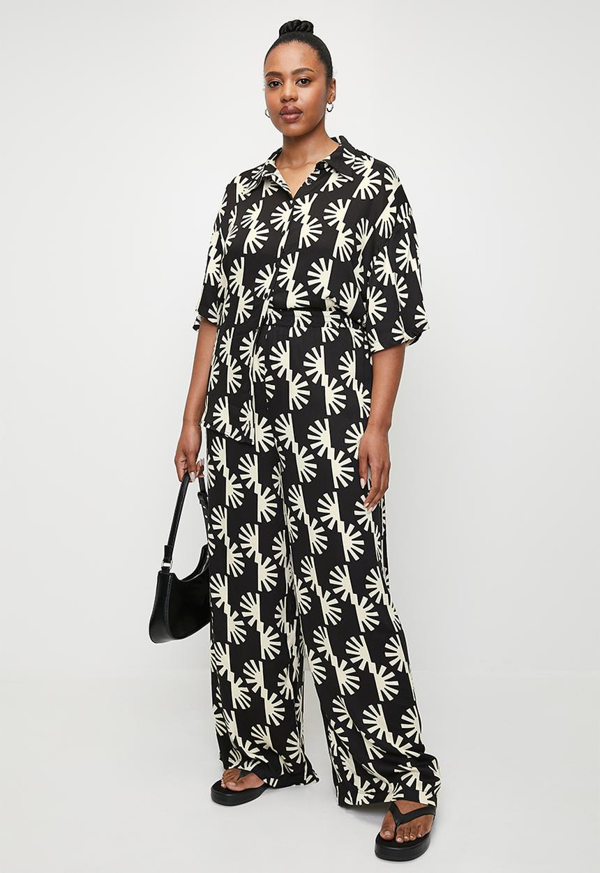 Me&B - Plus The Essential Boxy Shirt In Sun Stripe - Sunstripe
