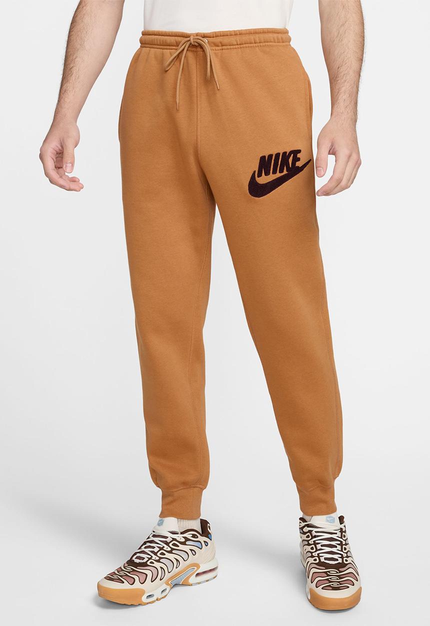 Nike - Nike Club BB Jogger Futura pants- flax