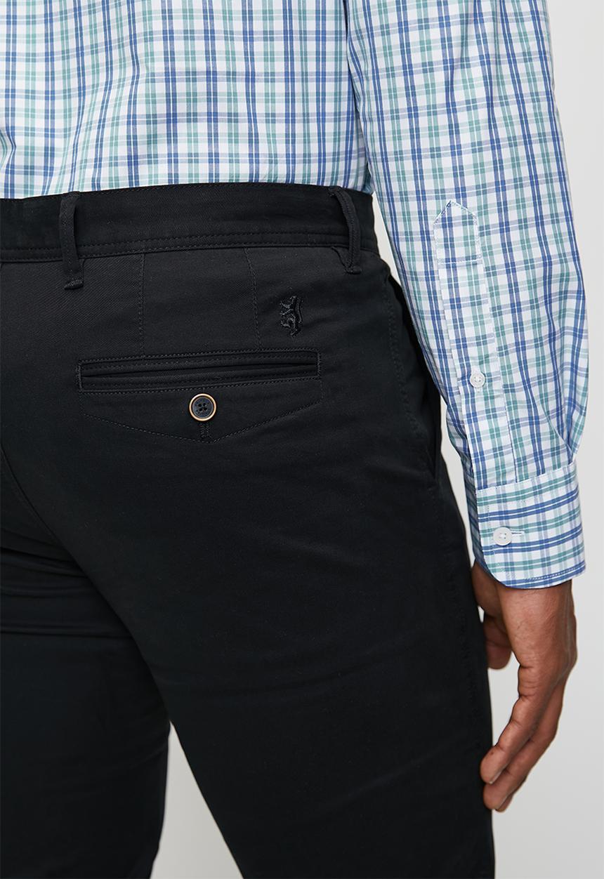 Pringle of Scotland - Jorge tailored fit chinos - black