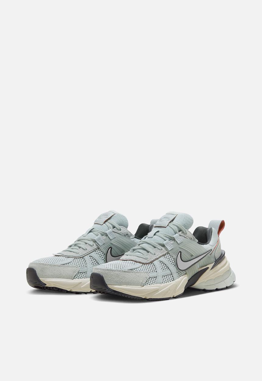 Nike - V2K Run