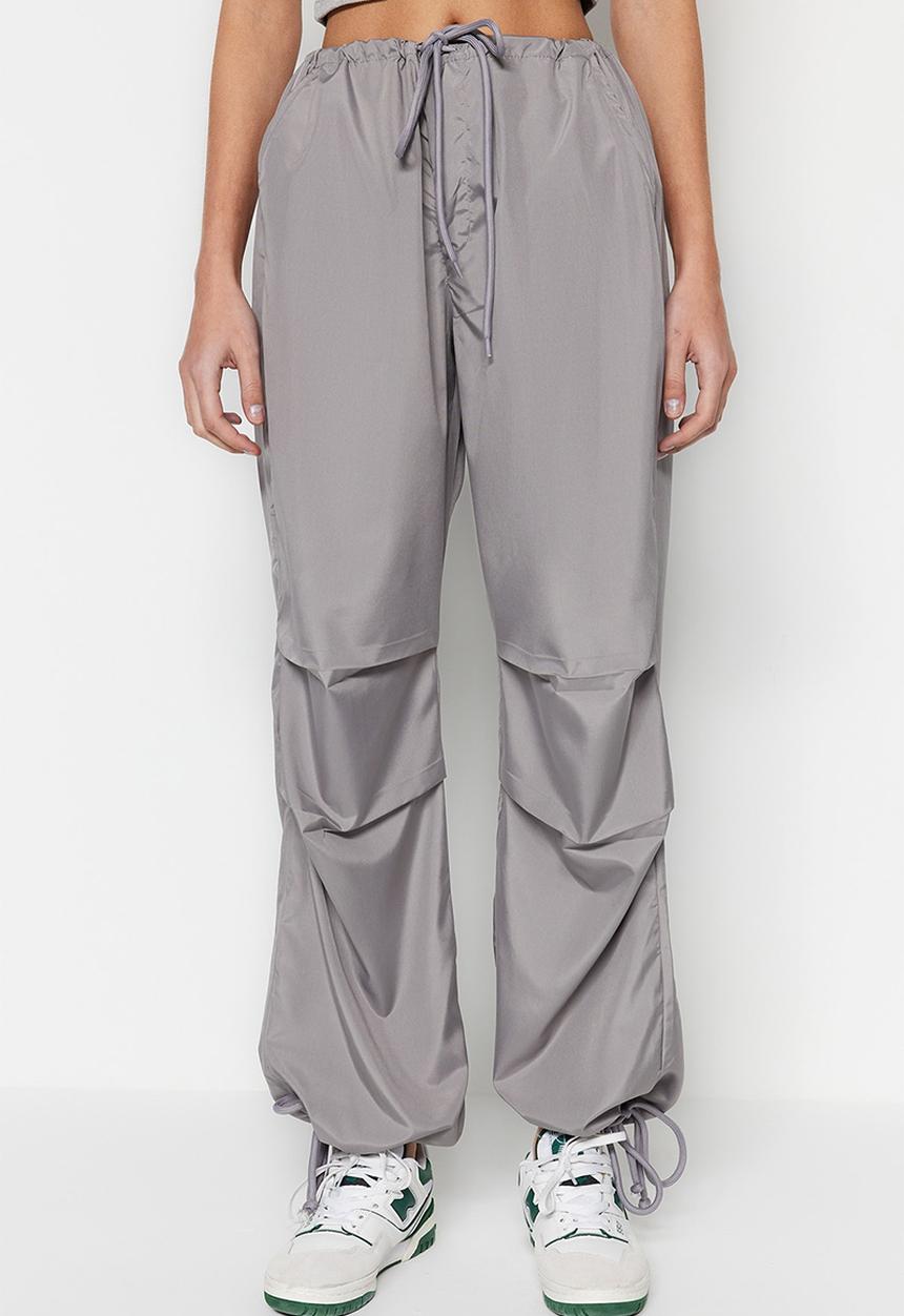 Trendyol - Belted woven parachute high waist woven trousers - gray