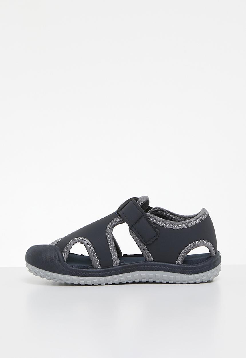 SOVIET - I singh 24 - black mono
