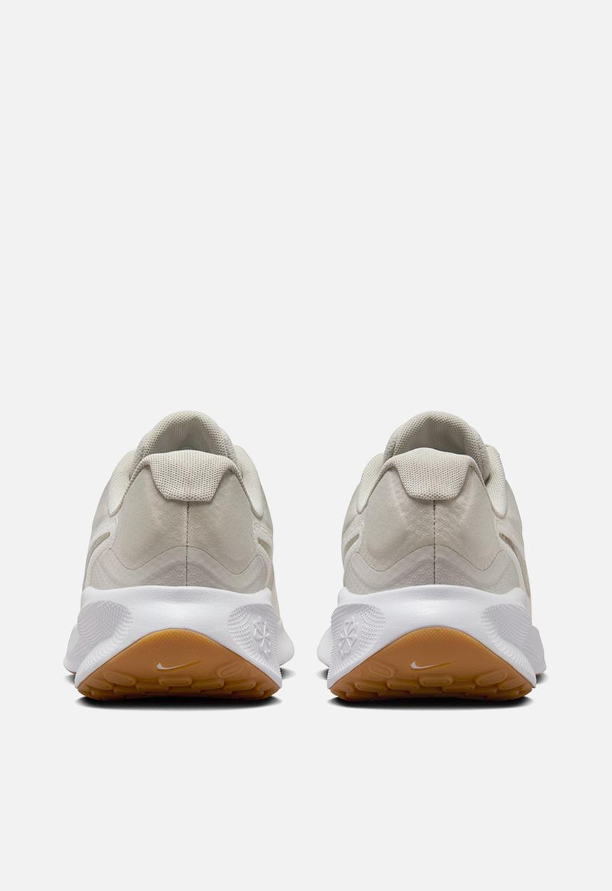 Nike - Revolution 7
