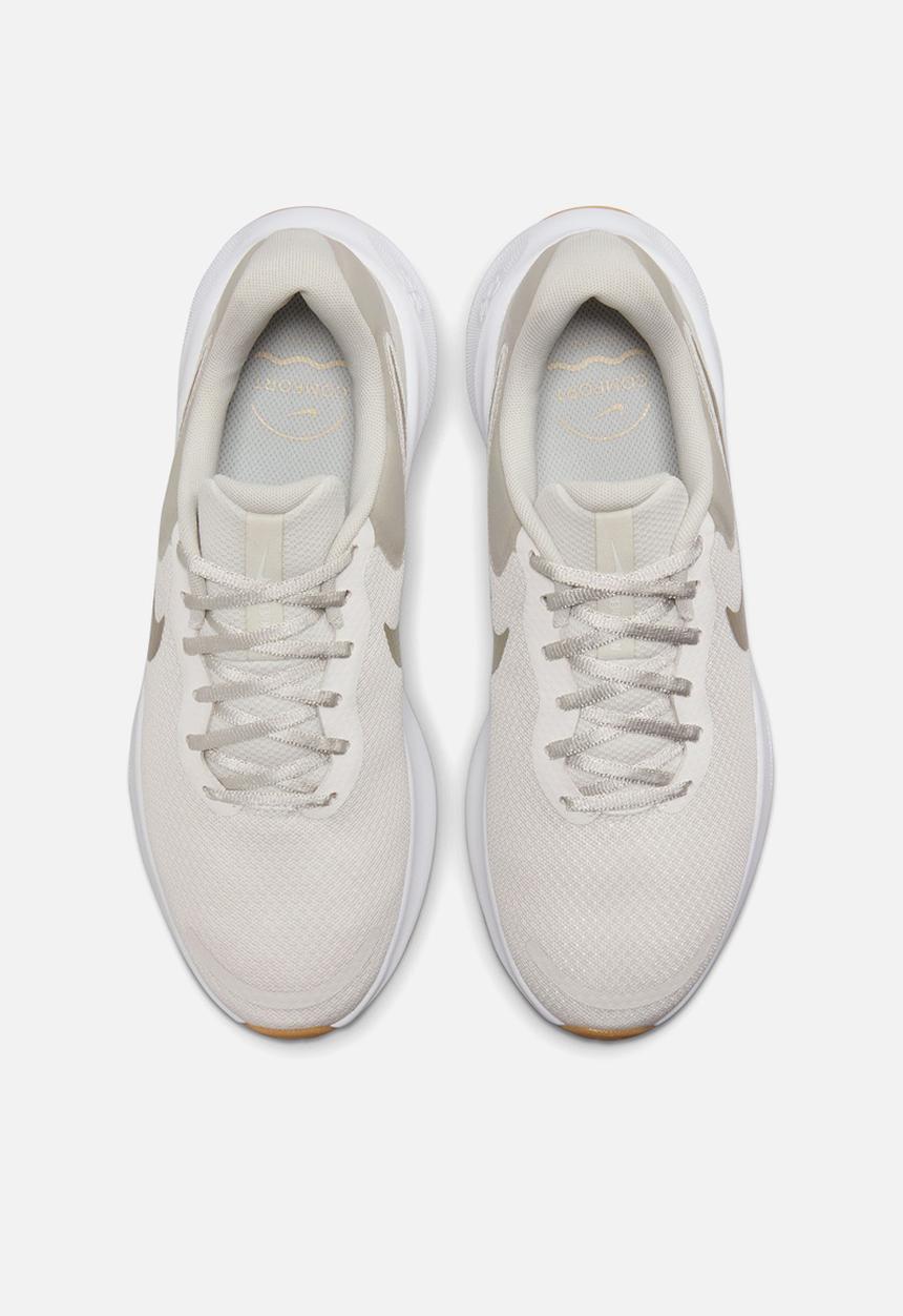 Nike - Revolution 7